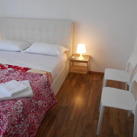Colosseo Guest House Gil Rome Exterior photo