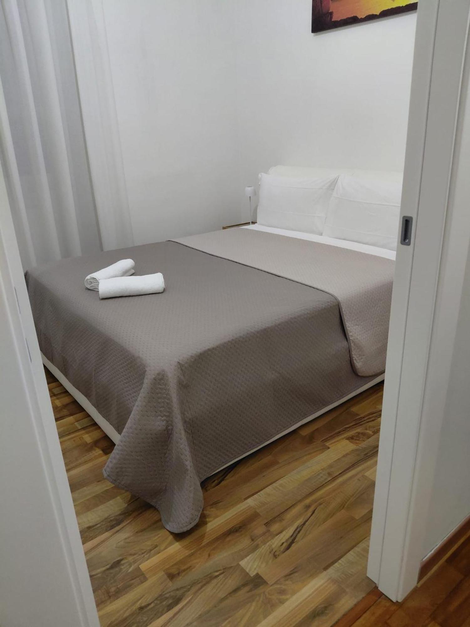Colosseo Guest House Gil Rome Exterior photo
